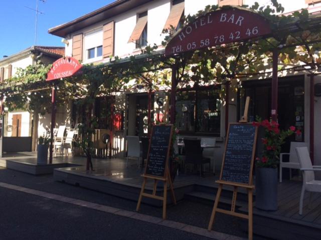 Hotel Restaurant Cousseau Parentis-en-Born Exteriör bild